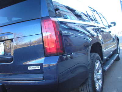 2017 Chevrolet Suburban, $16500. Photo 7