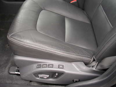 2016 Volvo XC70, $11500. Photo 10