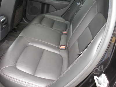 2016 Volvo XC70, $11500. Photo 12