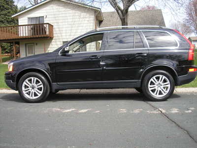 2011 Volvo XC90, $5999. Photo 4