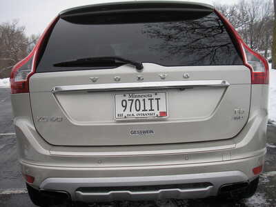 2017 Volvo XC60, $15999. Photo 6