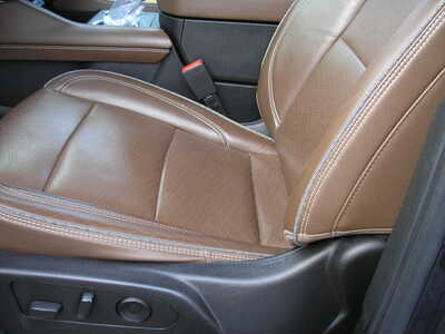 2023 Chevrolet Suburban, $44999. Photo 10