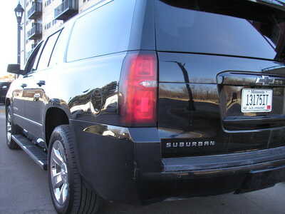2019 Chevrolet Suburban, $16999. Photo 4