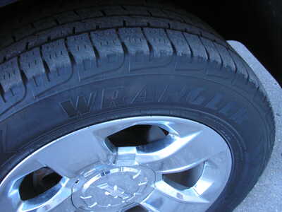 2019 Chevrolet Suburban, $16999. Photo 8