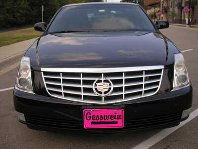 2007 Cadillac DTS, $9500. Photo 2