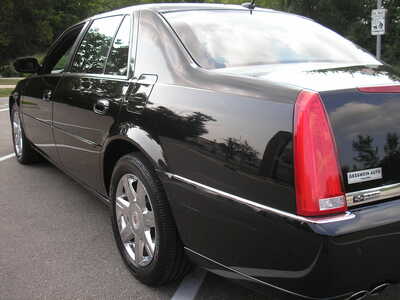 2007 Cadillac DTS, $9500. Photo 5