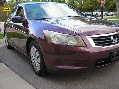 2010 Honda Accord, $3999. Photo 3