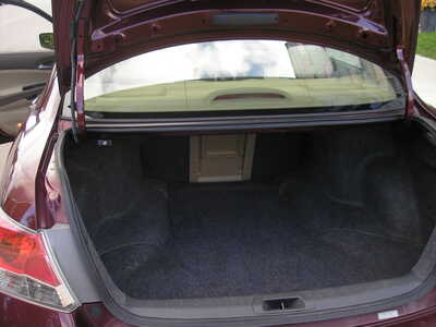 2010 Honda Accord, $3999. Photo 12