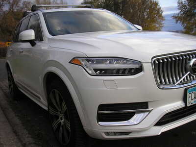 2021 Volvo XC90, $19999. Photo 3