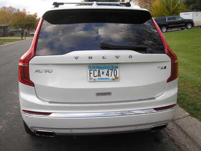 2021 Volvo XC90, $19999. Photo 5