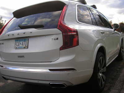 2021 Volvo XC90, $19999. Photo 6