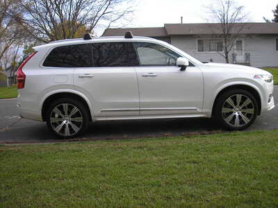 2021 Volvo XC90, $19999. Photo 7