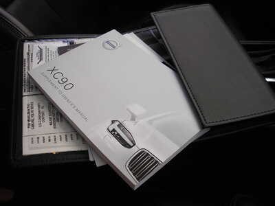 2021 Volvo XC90, $19999. Photo 11