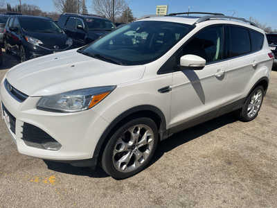 2016 Ford Escape, $8999. Photo 4