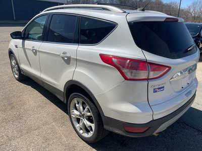 2016 Ford Escape, $9999. Photo 5