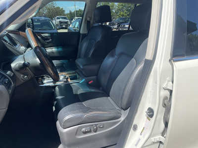 2015 Infiniti QX80, $10999. Photo 10