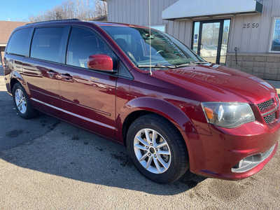 2017 Dodge Caravan, Grand, $6999. Photo 2
