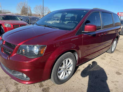 2017 Dodge Caravan, Grand, $6999. Photo 4