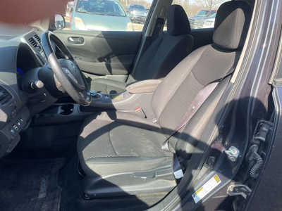 2013 Nissan Leaf, $3999. Photo 9