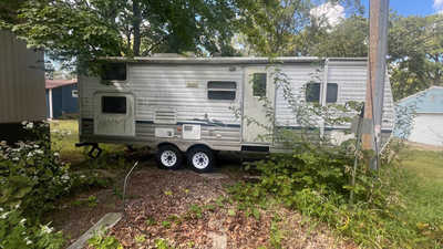 2004 Dutchmen Dutchman, $1999. Photo 3
