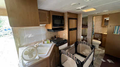 2004 Dutchmen Dutchman, $1999. Photo 6