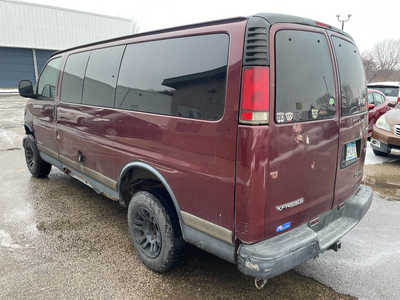 1999 Chevrolet Van,Passenger, $1999. Photo 5