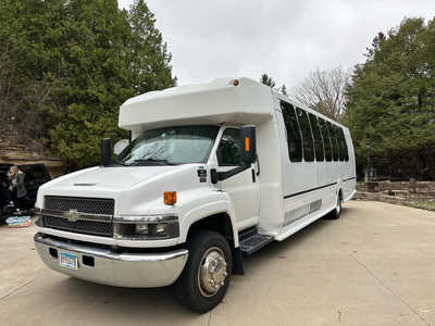 2007 Chevrolet Kodiak, $19999. Photo 2