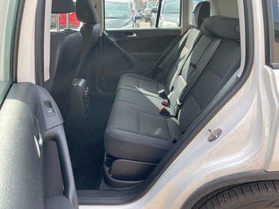 2012 Volkswagen Tiguan, $3999. Photo 11