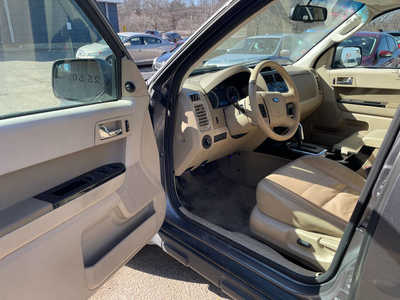 2012 Ford Escape, $2999. Photo 8