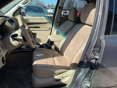2012 Ford Escape, $2999. Photo 9