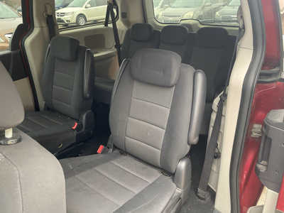2008 Dodge Caravan, Grand, $499. Photo 12