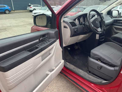 2008 Dodge Caravan, Grand, $499. Photo 8