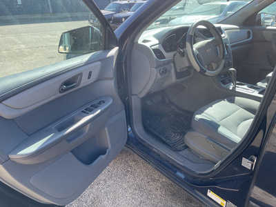 2017 Chevrolet Traverse, $7999. Photo 8