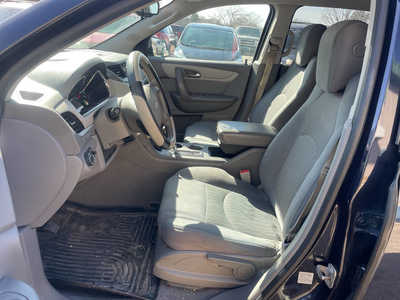 2017 Chevrolet Traverse, $7999. Photo 9