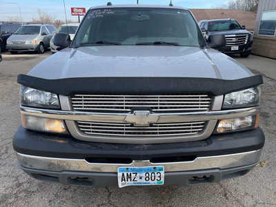2004 Chevrolet 1500 Crew Cab, $2999. Photo 3