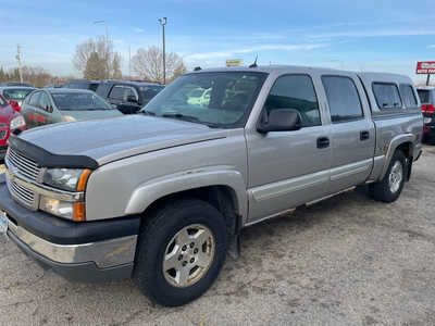 2004 Chevrolet 1500 Crew Cab, $2999. Photo 4