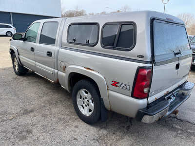 2004 Chevrolet 1500 Crew Cab, $2999. Photo 5