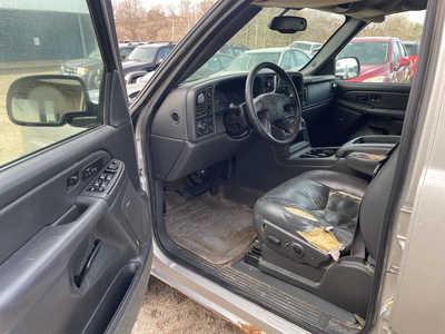 2004 Chevrolet 1500 Crew Cab, $2999. Photo 8