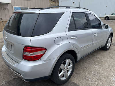 2006 Mercedes-Benz M-Class, $3999. Photo 7