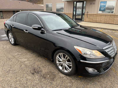 2014 Hyundai Genesis, $4999. Photo 2