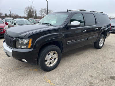 2007 Chevrolet Suburban, $2999. Photo 4