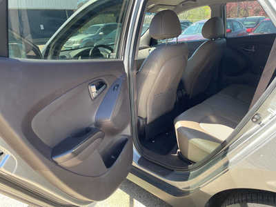 2015 Hyundai Tucson, $4999. Photo 11