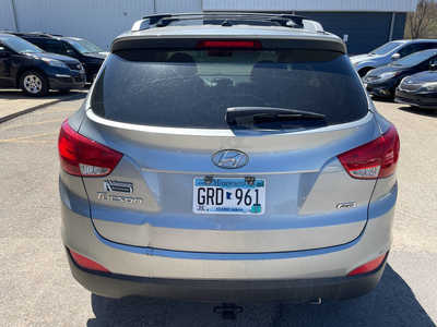 2015 Hyundai Tucson, $4999. Photo 6