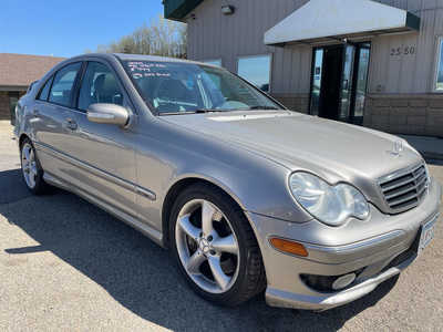 2005 Mercedes-Benz C-Class, $999. Photo 2