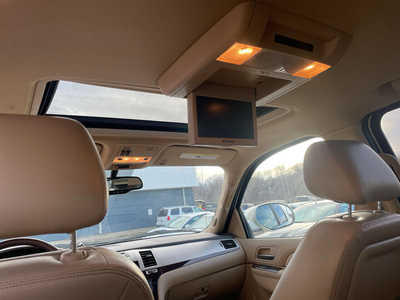 2010 Cadillac Escalade EXT, $7999. Photo 12