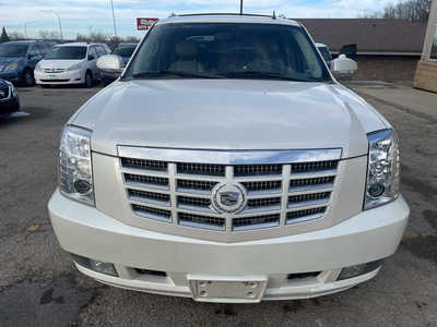 2010 Cadillac Escalade EXT, $7999. Photo 3