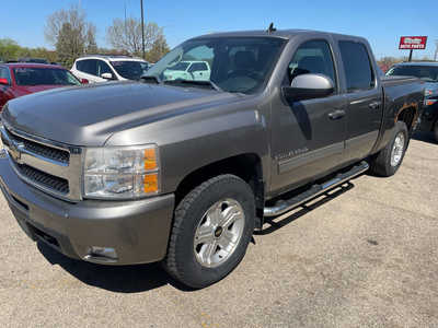 2009 Chevrolet 1500 Crew Cab, $8999. Photo 4