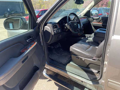 2009 Chevrolet 1500 Crew Cab, $8999. Photo 9