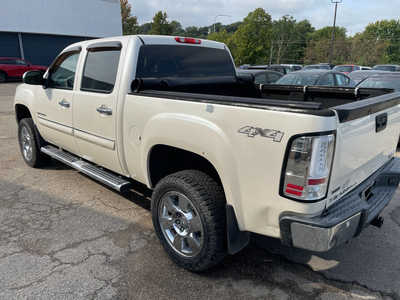2011 GMC 1500 Crew Cab, $4999. Photo 5