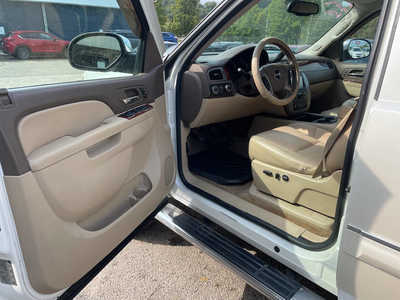 2011 GMC 1500 Crew Cab, $4999. Photo 8